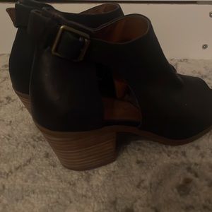 Like New Lucky Brand Summer Booties